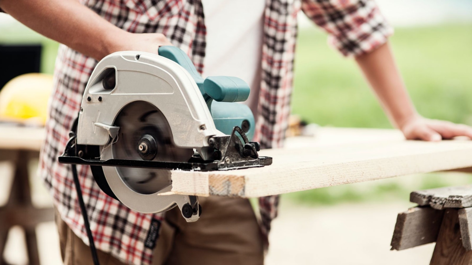 Best 10 Circular Saws For Home DIY Projects